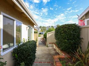 6871 Seaspray Ln, Carlsbad CA 92011