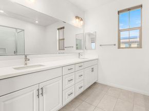 1609 Holly Leaf Way, Oceanside CA 92056