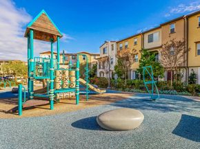 1609 Holly Leaf Way, Oceanside CA 92056