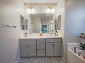 1728 Valley Oak Way, Oceanside CA 92056