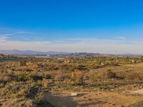 1728 Valley Oak Way, Oceanside CA 92056