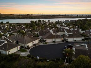 4819 Courageous Lane, Carlsbad CA 92008