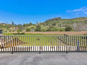 21711 Deer Grass Drive, Escondido CA 92029