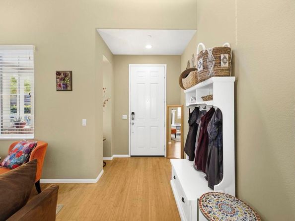 2952 Murcott Way, Escondido CA 92027