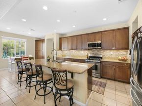 2952 Murcott Way, Escondido CA 92027