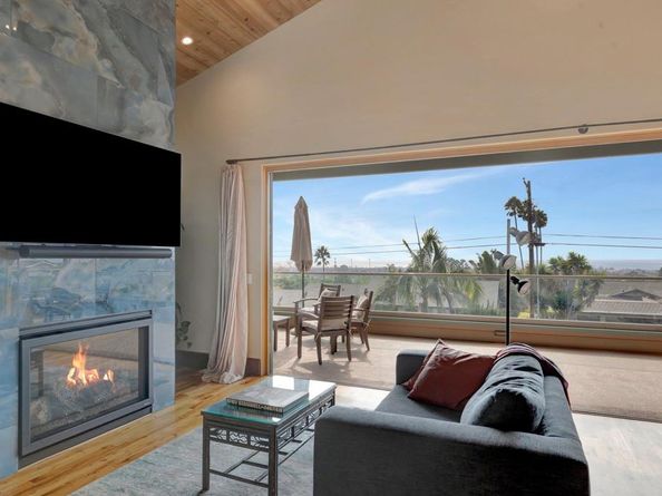 3354 Seacrest Drive, Carlsbad CA 92008