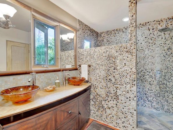 3354 Seacrest Drive, Carlsbad CA 92008