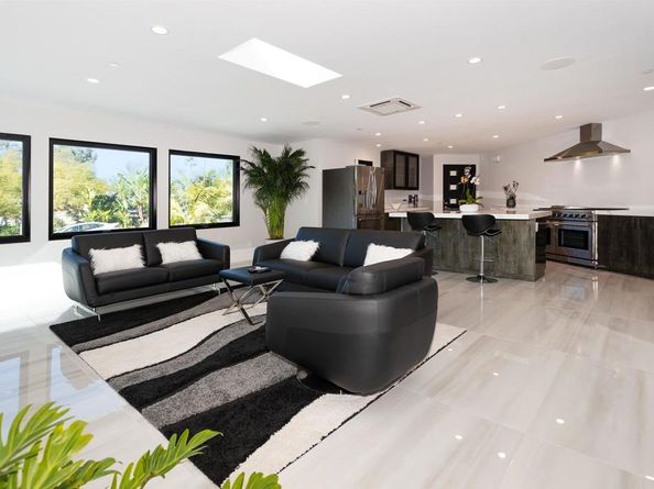 1095 Hoover Street, Carlsbad CA 92008