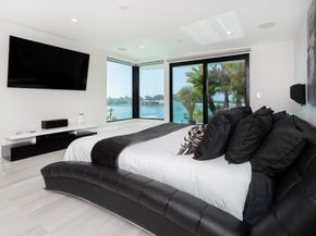 1095 Hoover Street, Carlsbad CA 92008