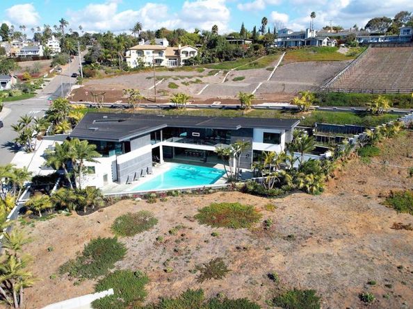 1095 Hoover Street, Carlsbad CA 92008