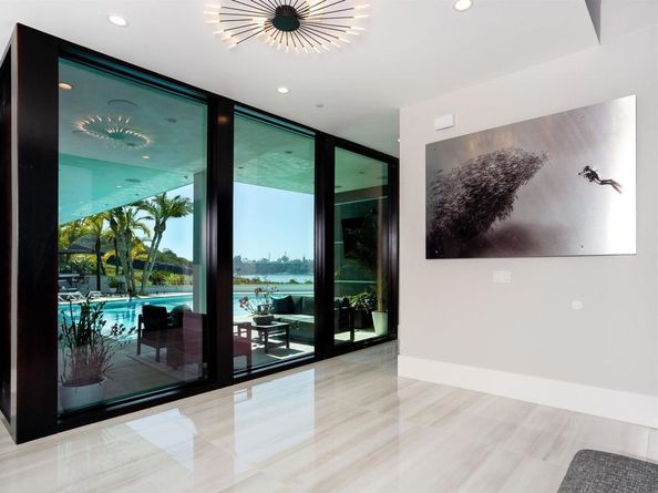 1095 Hoover Street, Carlsbad CA 92008