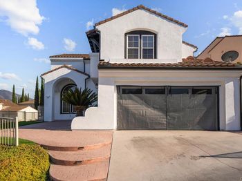 2062 Pleasant Waters Ct