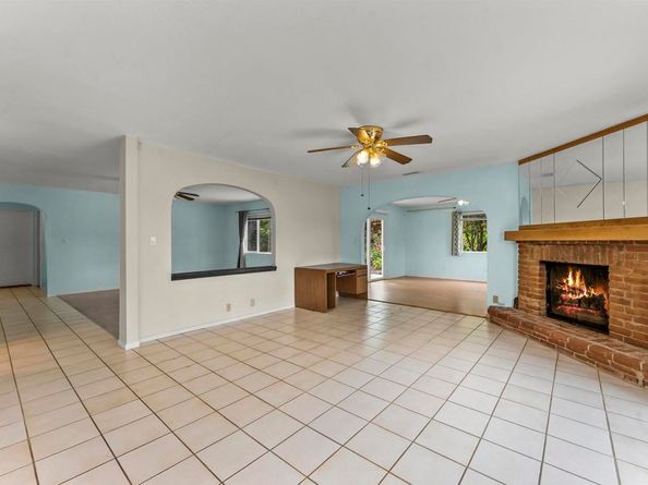 645 Rainbow Place, Escondido CA 92027