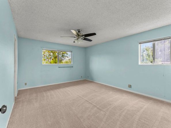 645 Rainbow Place, Escondido CA 92027