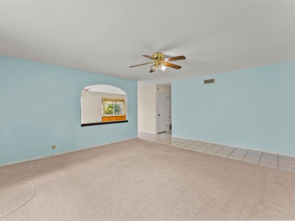 645 Rainbow Place, Escondido CA 92027
