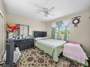 908 S sunshine Ave 18, El Cajon CA 92020