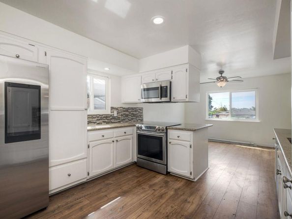 4960 Sparks Avenue, San Diego CA 92110