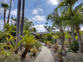 1773 Ivy Road