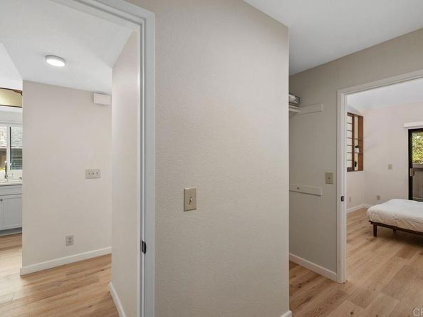 8370 Via Sonoma F, La Jolla CA 92037