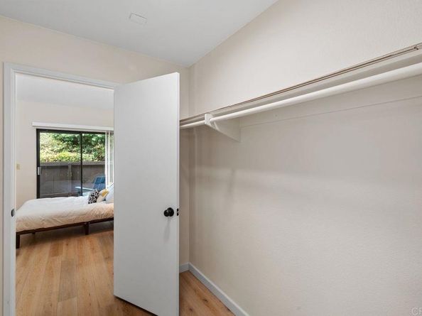 8370 Via Sonoma F, La Jolla CA 92037