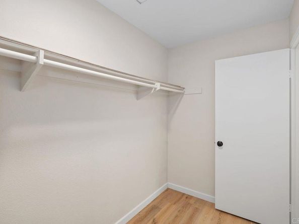 8370 Via Sonoma F, La Jolla CA 92037