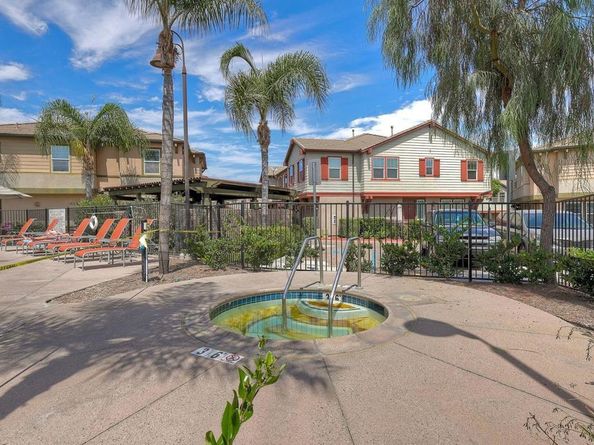 1512 Champion Lane 4, Chula Vista CA 91915