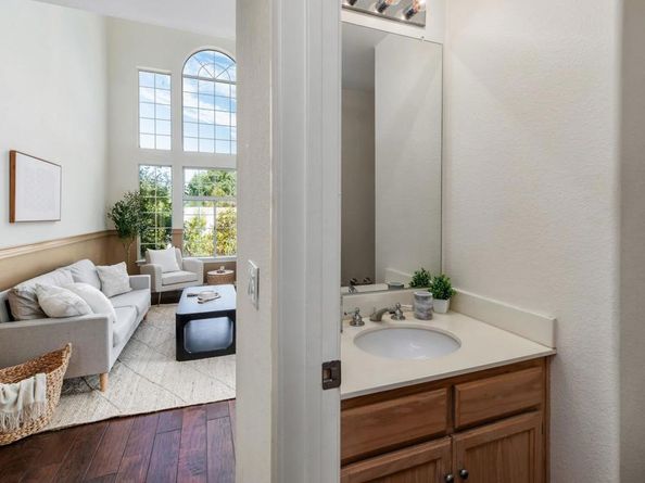 1860 Matin Circle 103, San Marcos CA 92069