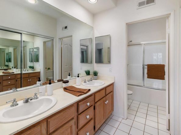 1860 Matin Circle 103, San Marcos CA 92069