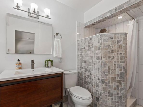 2392 Fire Mountain Drive, Oceanside CA 92054