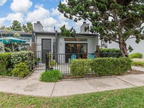 7335 Alicante Road C, Carlsbad CA 92009