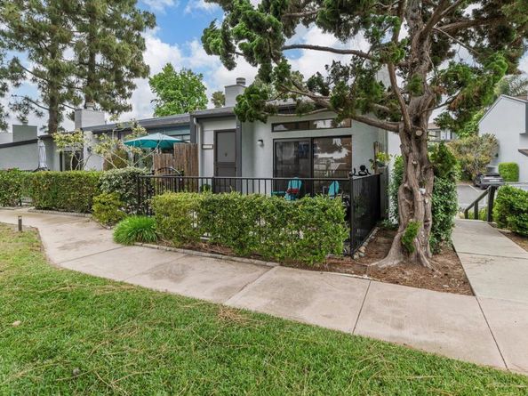 7335 Alicante Road C, Carlsbad CA 92009