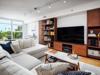 1431 Pacific Highway