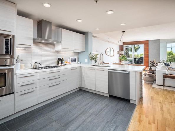 1431 Pacific Highway 315, San Diego CA 92101