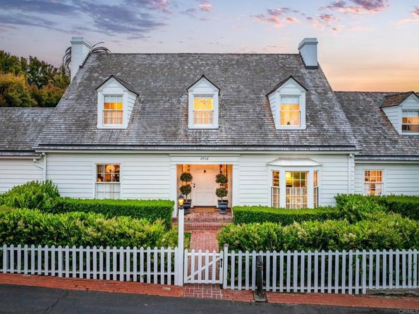 7716 Lookout Drive, La Jolla CA 92037