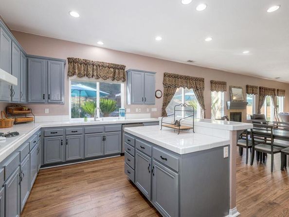 3225 Hidden Estates Lane, Escondido CA 92027