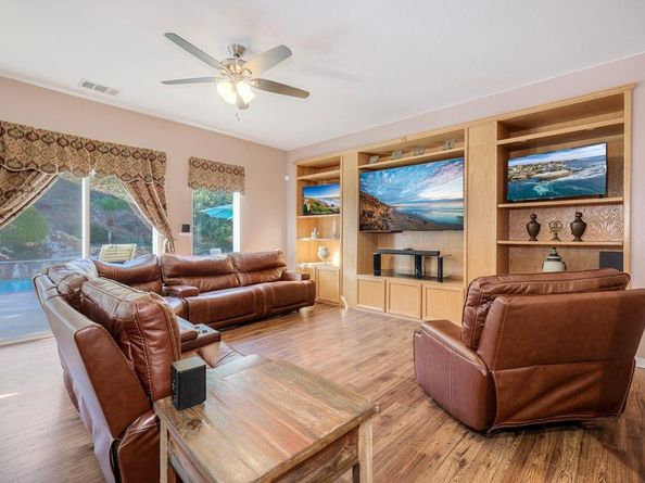 3225 Hidden Estates Lane, Escondido CA 92027