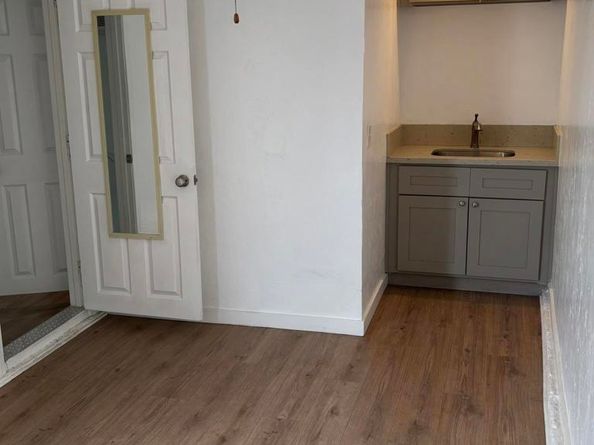 4905 Morgan Avenue, Los Angeles CA 90011