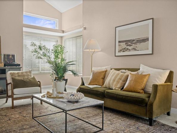 1251 Remington Court, Vista CA 92083