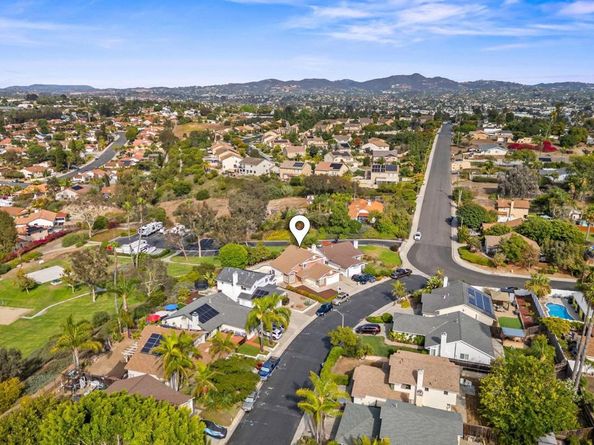 1251 Remington Court, Vista CA 92083