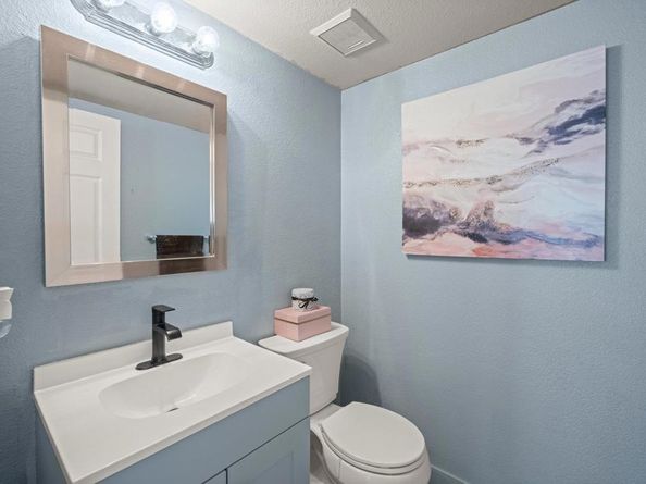 1251 Remington Court, Vista CA 92083