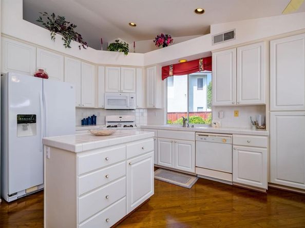 4146 Periwinkle Way, Oceanside CA 92057