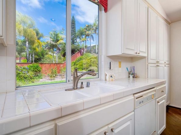 4146 Periwinkle Way, Oceanside CA 92057