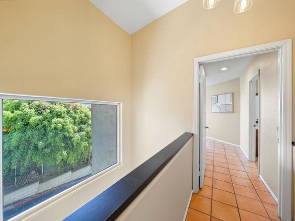 553 Hygeia Ave. Avenue A, Encinitas CA 92024