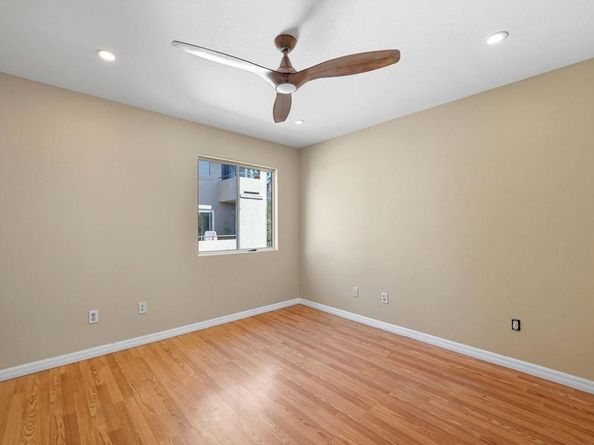 553 Hygeia Ave. Avenue A, Encinitas CA 92024