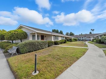 3685 Vista Campana N