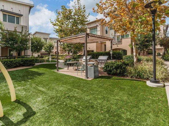 6140 Colt Place 104, Carlsbad CA 92009