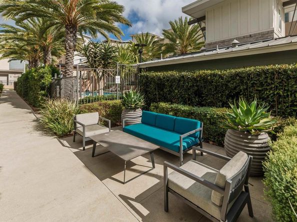 6140 Colt Place 104, Carlsbad CA 92009