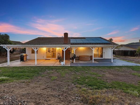 1446 San Carlos Place, Escondido CA 92026