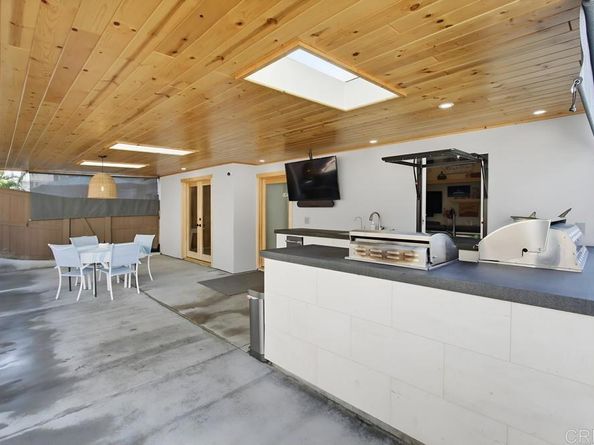 4590 Salem Place, Carlsbad CA 92010