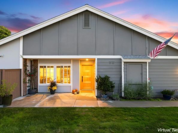 4590 Salem Place, Carlsbad CA 92010